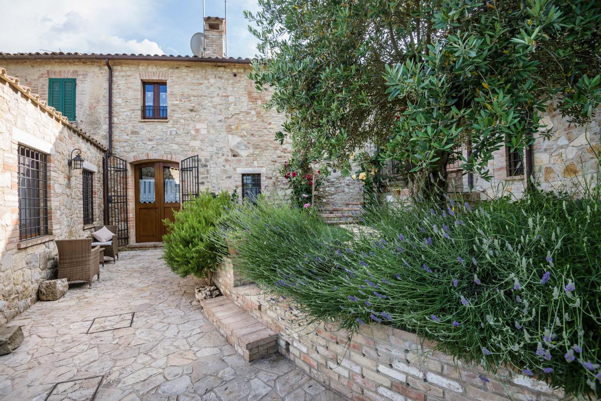 Borgocuore Todi Extérieur photo
